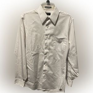 Men’s Arrow dress shirt